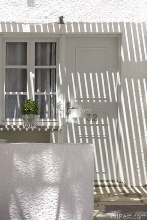Thalassa Sea Side Resort & Suites 16